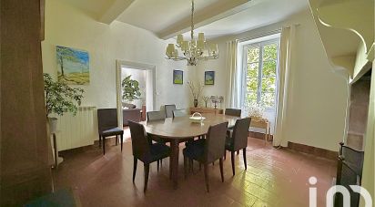 Maison 8 pièces de 238 m² à Saint-Soulan (32220)