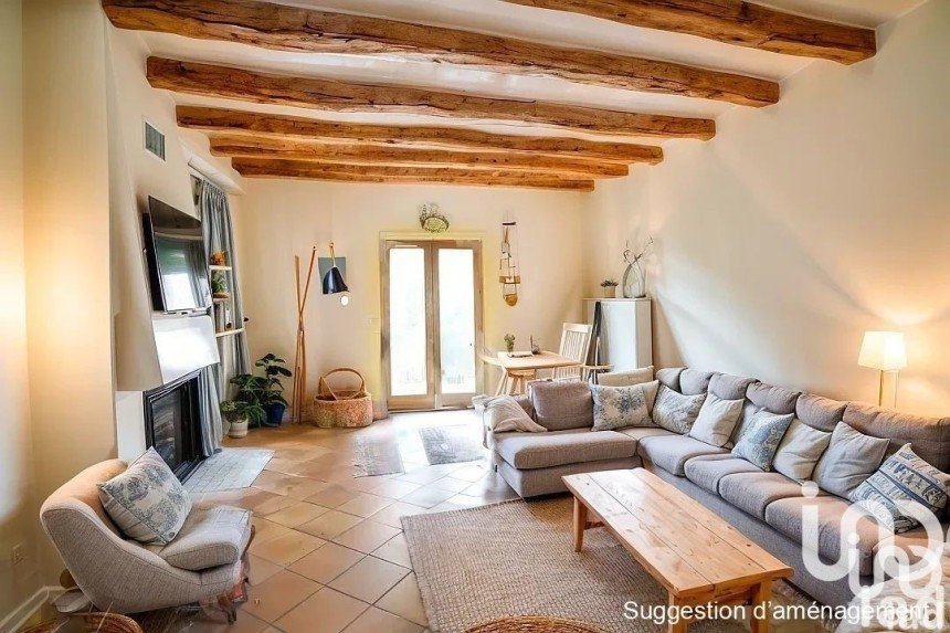 Traditional house 8 rooms of 200 m² in Bures-sur-Yvette (91440)