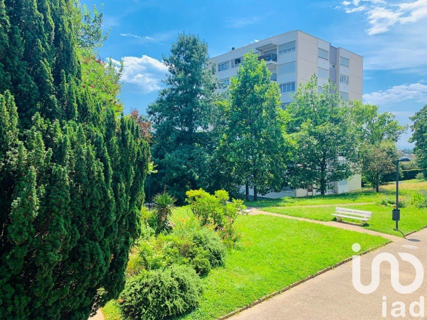 Apartment 5 rooms of 110 m² in Sainte-Foy-lès-Lyon (69110)