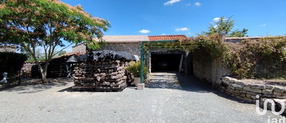 Longère 3 pièces de 86 m² à Aulnay (17470)