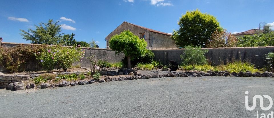 Longère 3 pièces de 86 m² à Aulnay (17470)