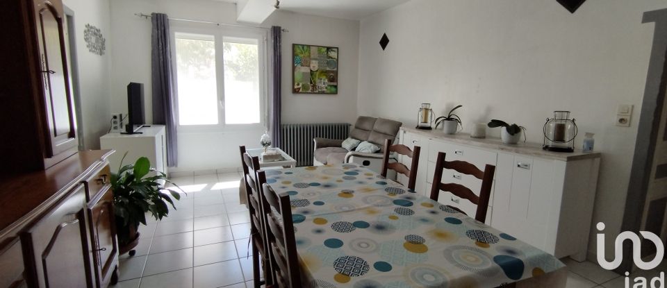 Longere 3 rooms of 86 m² in Aulnay (17470)