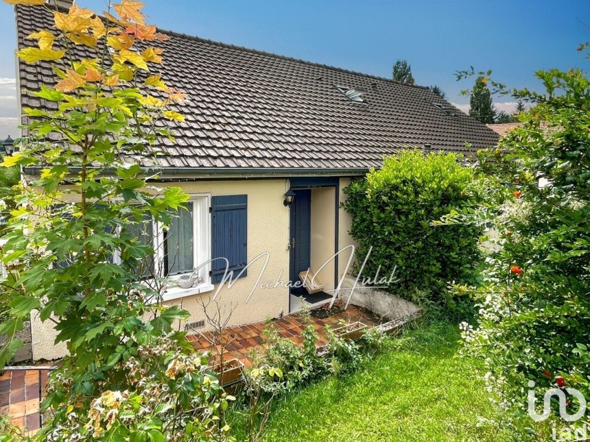 House 6 rooms of 160 m² in Donnemarie-Dontilly (77520)