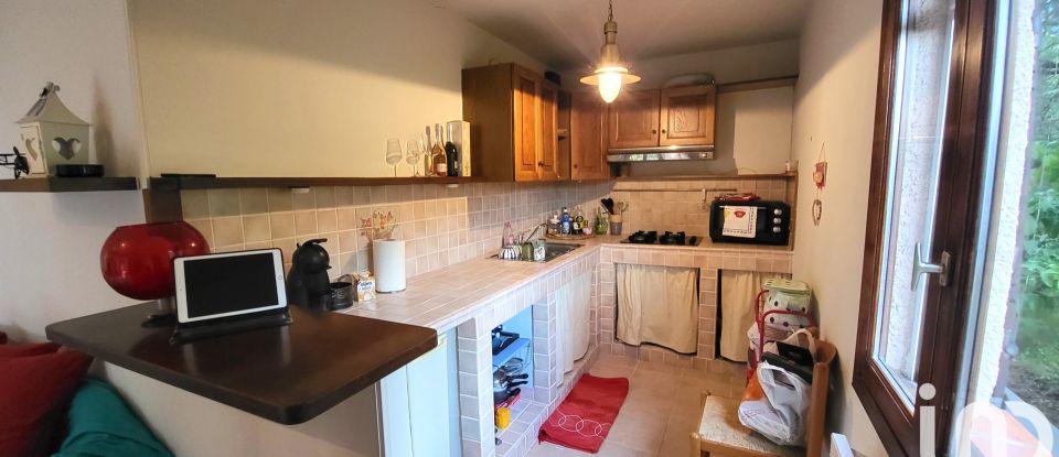 Maison 6 pièces de 220 m² à Castellar (06500)