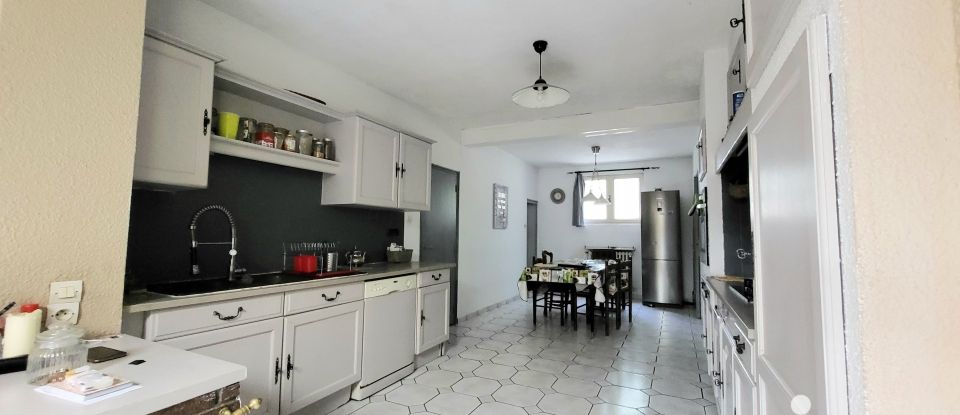 House 6 rooms of 174 m² in Saint-Just-Saint-Rambert (42170)