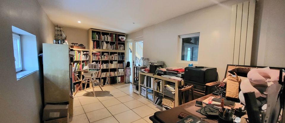 House 6 rooms of 174 m² in Saint-Just-Saint-Rambert (42170)