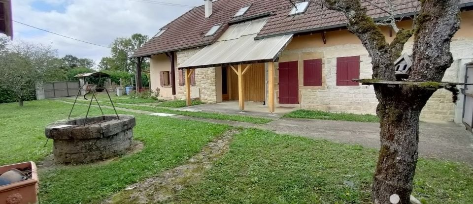 Traditional house 9 rooms of 270 m² in Francheville (39230)