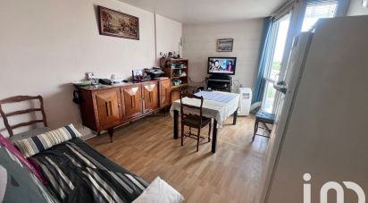 Appartement 2 pièces de 45 m² à Thiais (94320)