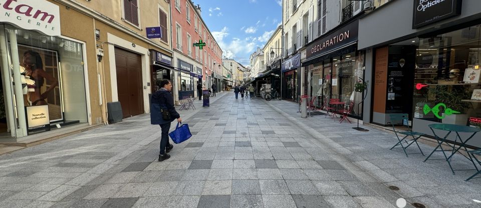 Apartment 2 rooms of 34 m² in Sceaux (92330)