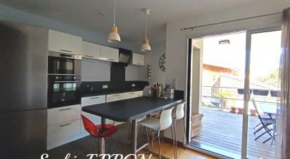 Appartement 4 pièces de 89 m² à Bordeaux (33000)