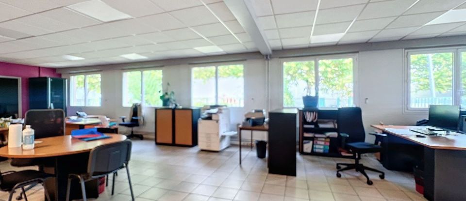 Business premises of 3,700 m² in Vitry-sur-Seine (94400)