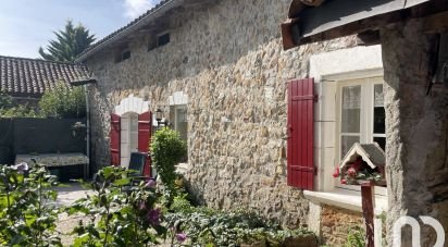 Village house 6 rooms of 100 m² in Milhac-de-Nontron (24470)