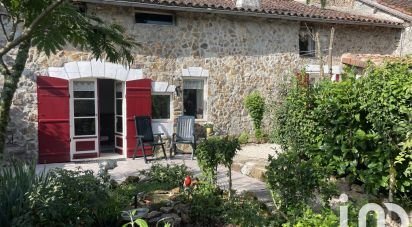 Village house 6 rooms of 100 m² in Milhac-de-Nontron (24470)