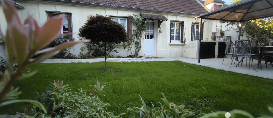 House 6 rooms of 106 m² in Andeville (60570)