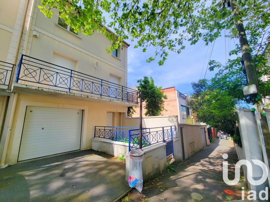 Town house 5 rooms of 111 m² in Bagnolet (93170)