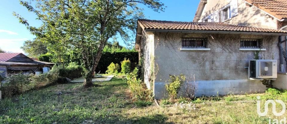 Maison traditionnelle 5 pièces de 156 m² à La Villedieu-du-Clain (86340)