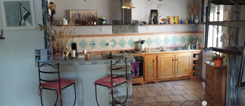 Village house 5 rooms of 175 m² in Vallon-Pont-d'Arc (07150)