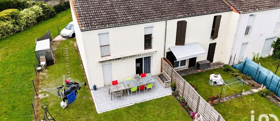 Maison 5 pièces de 103 m² à Pont-Sainte-Marie (10150)