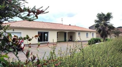 House 7 rooms of 192 m² in Loudun (86200)