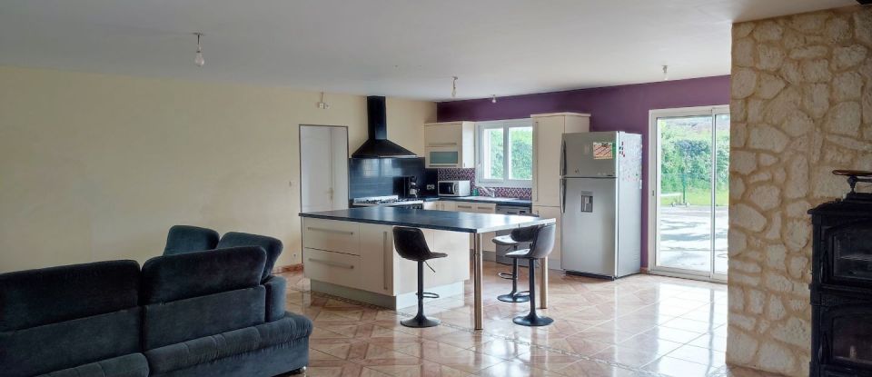 Maison 7 pièces de 192 m² à Loudun (86200)