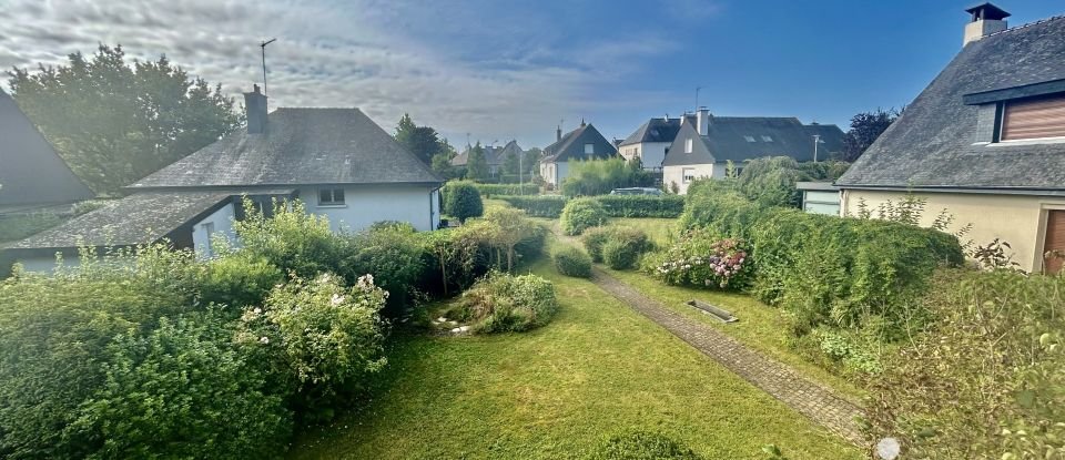 Maison traditionnelle 8 pièces de 145 m² à Montgermont (35760)