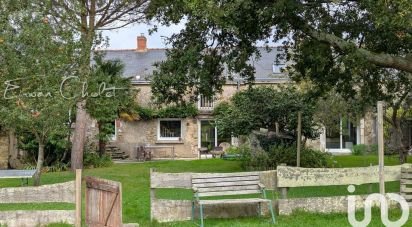 Longere 8 rooms of 190 m² in Couëron (44220)