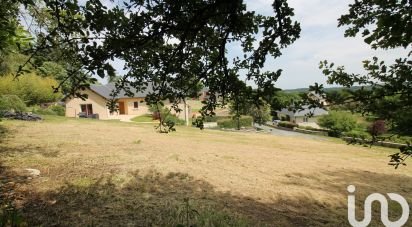 Land of 936 m² in Curan (12410)