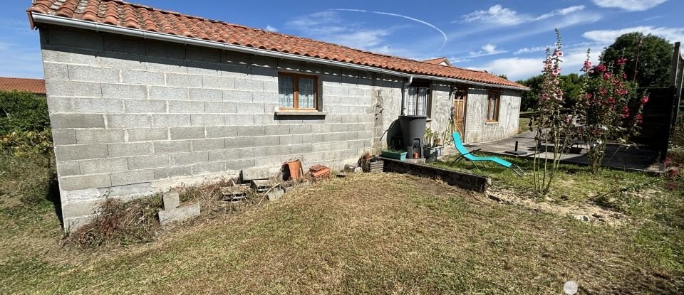 Maison traditionnelle 2 pièces de 44 m² à Saint-Germain-de-Longue-Chaume (79200)