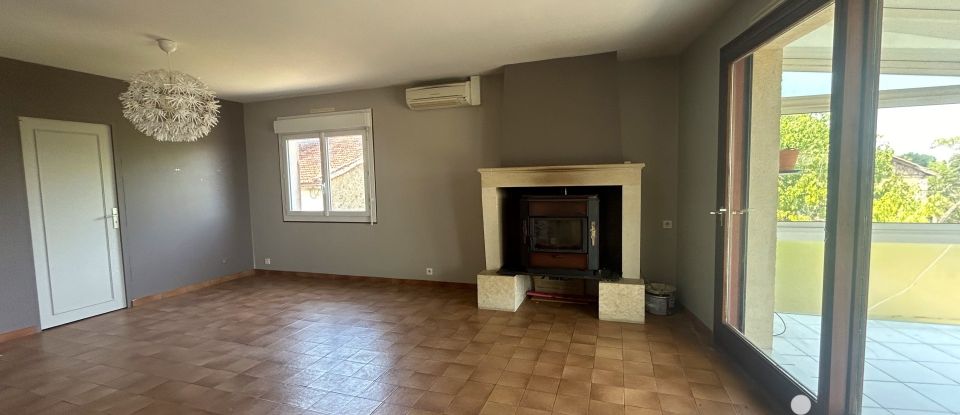 House 6 rooms of 140 m² in Saint-André-du-Bois (33490)