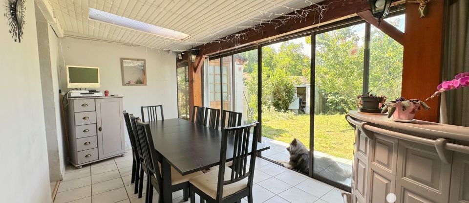 Traditional house 5 rooms of 77 m² in Canéjan (33610)