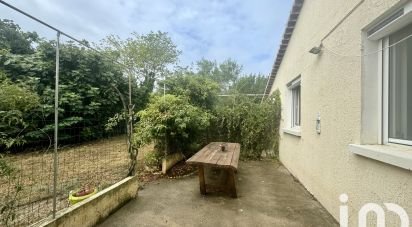 House 4 rooms of 97 m² in Roquemaure (30150)