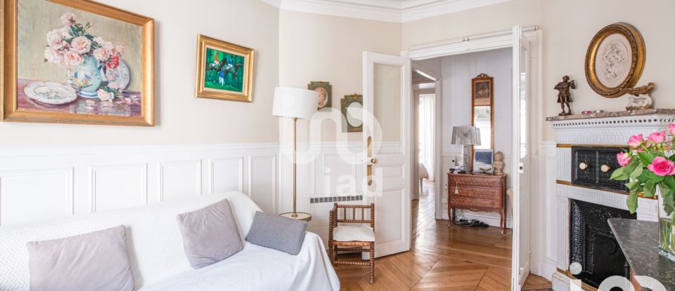 Appartement 4 pièces de 80 m² à Paris (75015)