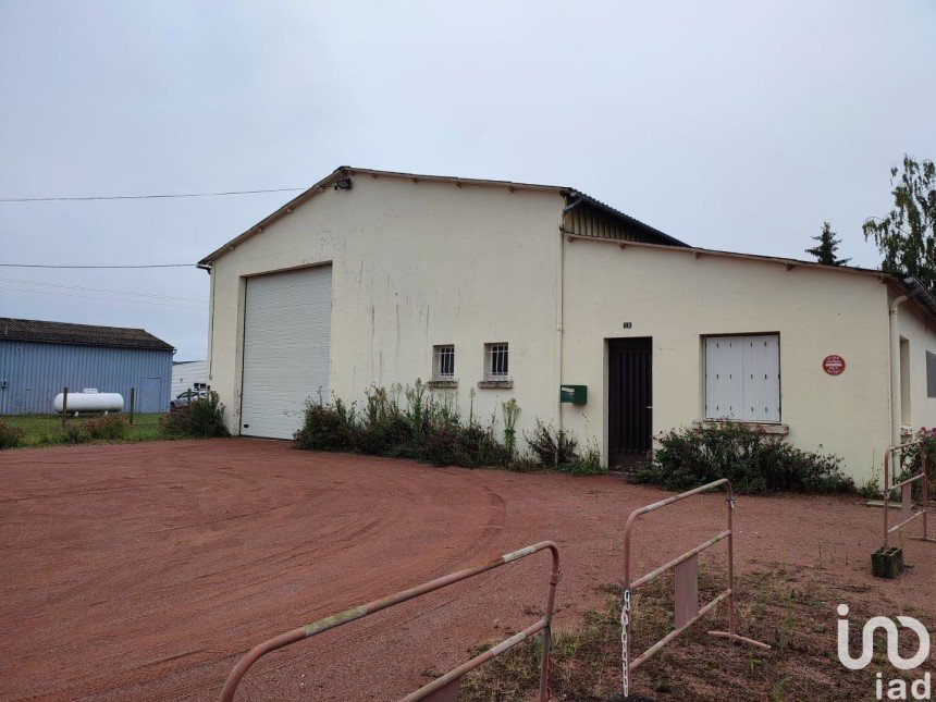 Parking/garage/box de 308 m² à Loudun (86200)