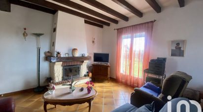 Traditional house 5 rooms of 109 m² in Sauvagnon (64230)