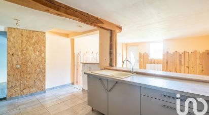 Maison de village 4 pièces de 118 m² à Saint-Cyr-les-Champagnes (24270)