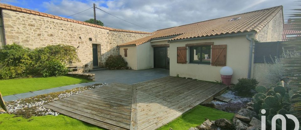 House 6 rooms of 158 m² in Le Poiré-sur-Vie (85170)