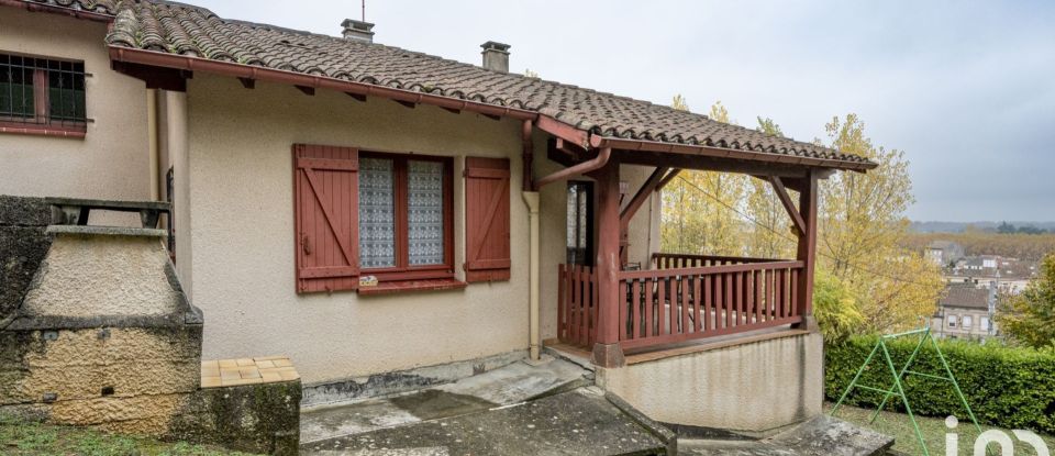 Maison 7 pièces de 130 m² à Moissac (82200)