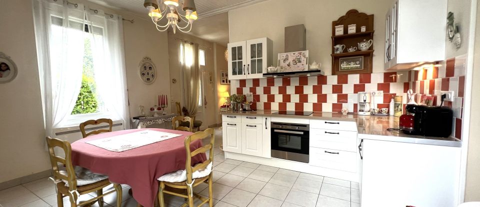 Town house 5 rooms of 119 m² in Coutras (33230)