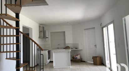 Maison 5 pièces de 110 m² à Saint-François (97118)