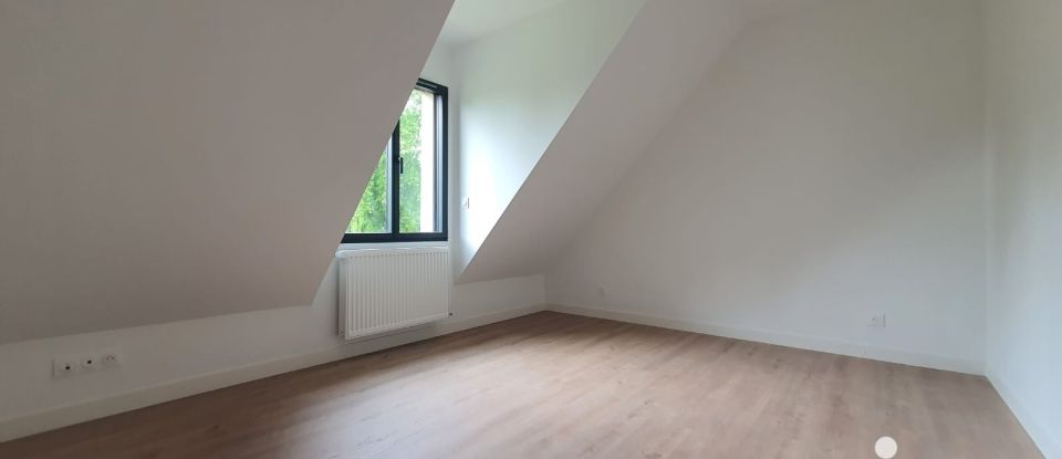 House 5 rooms of 85 m² in Le Val-Saint-Germain (91530)