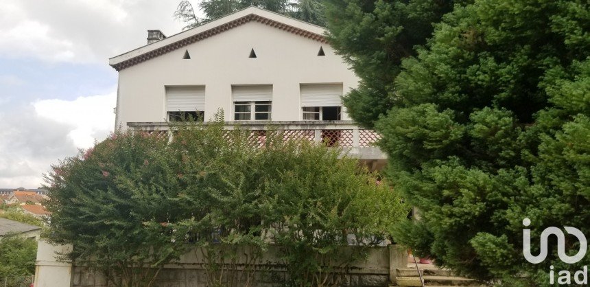 Architect house 7 rooms of 174 m² in Lannemezan (65300)