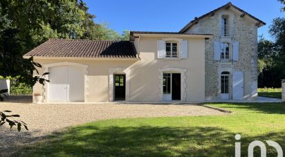 Maison de village 7 pièces de 166 m² à Champniers (16430)