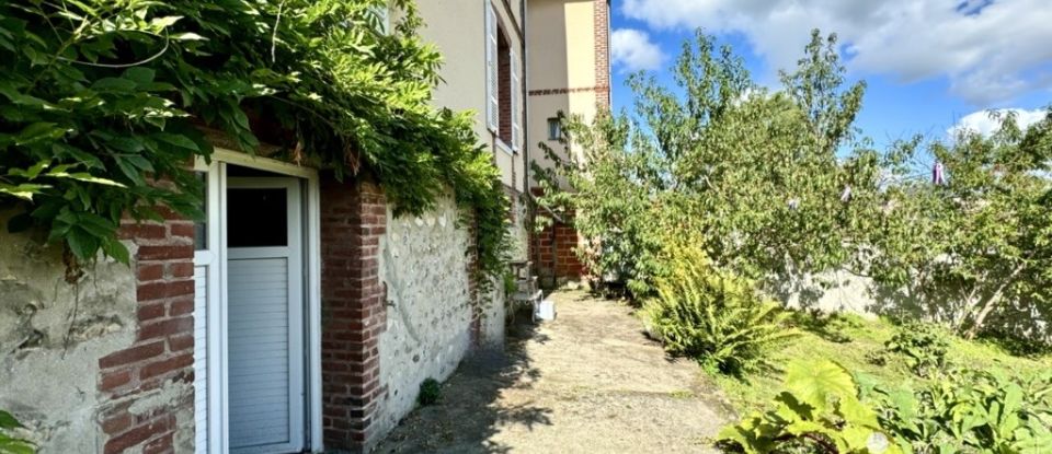 Town house 5 rooms of 102 m² in Honfleur (14600)