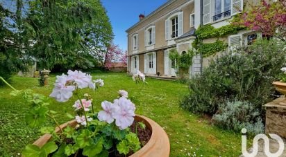 Mansion 12 rooms of 350 m² in Varennes-sur-Seine (77130)