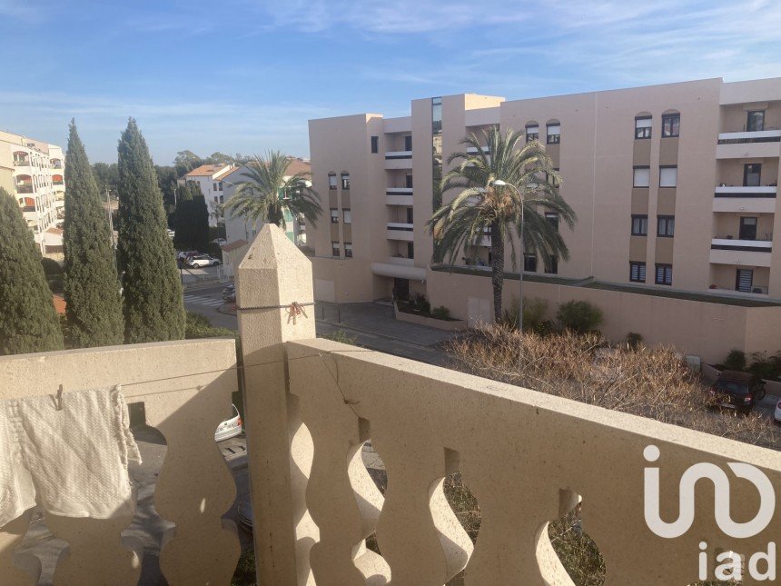 Studio 1 pièce de 37 m² à Hyères (83400)