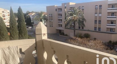 Studio 1 room of 37 m² in Hyères (83400)