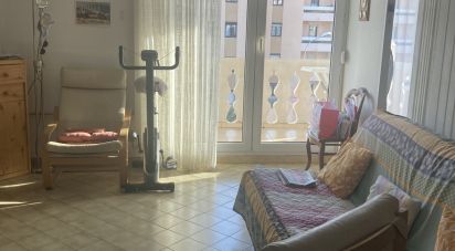 Studio 1 room of 37 m² in Hyères (83400)