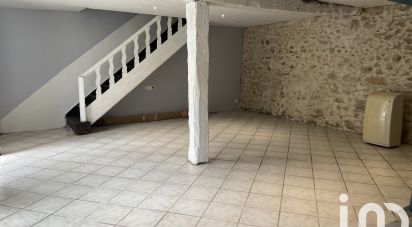 Maison de campagne 4 pièces de 90 m² à Rochechouart (87600)