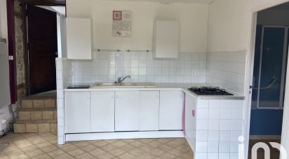 Maison de campagne 4 pièces de 90 m² à Rochechouart (87600)