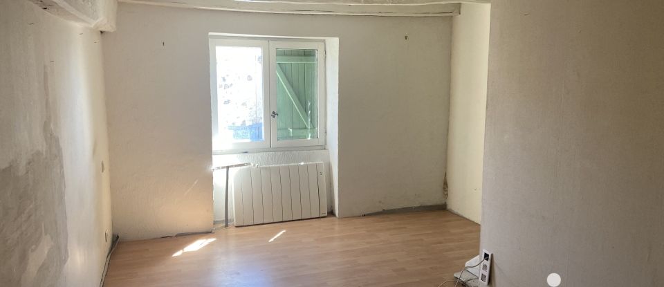 Maison de campagne 4 pièces de 90 m² à Rochechouart (87600)